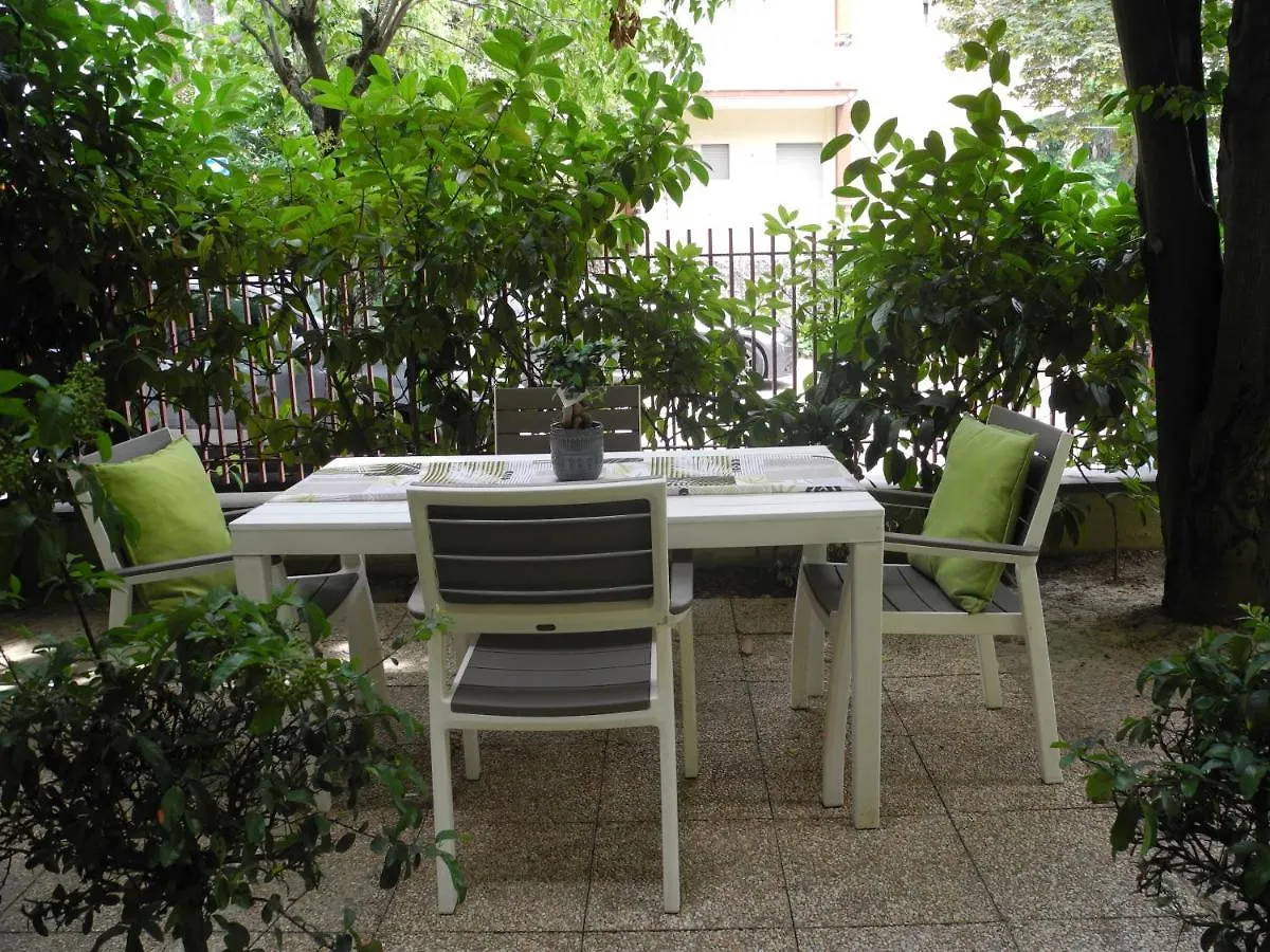 ריצ'יונה Villa Chiara Appartamenti 0*,  איטליה